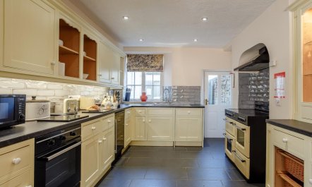 7 Bed in Bideford 8