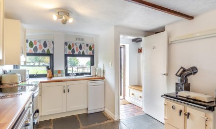 3 Bed in Lifton 3