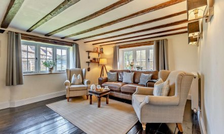 2 Bed in Wighton 2