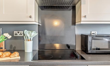 2 Bed in Westward Ho 8