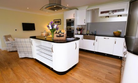4 Bed in Moffat 9