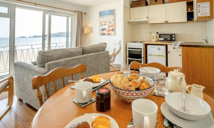 1 Bed in Saundersfoot 4