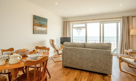 1 Bed in Saundersfoot 7