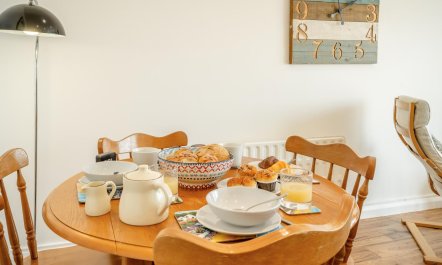 1 Bed in Saundersfoot 5