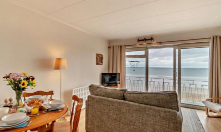 1 Bed in Saundersfoot 4