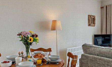 1 Bed in Saundersfoot 5
