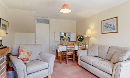 2 Bed in Cromer 6