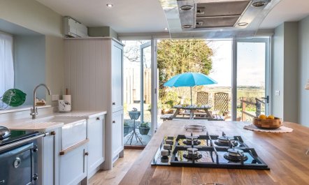 4 Bed in Holsworthy 7