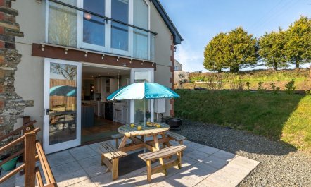 4 Bed in Holsworthy 8