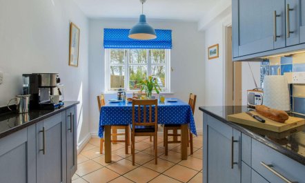 3 Bed in Lyme Regis 4