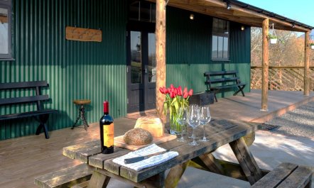 2 Bed in Abergavenny 1