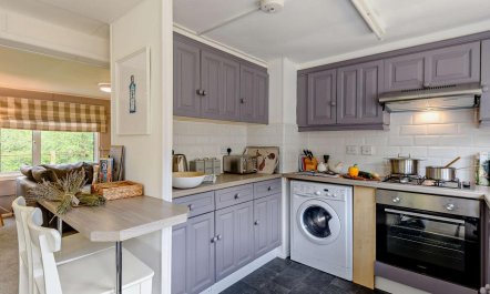 2 Bed in Fordingbridge 3