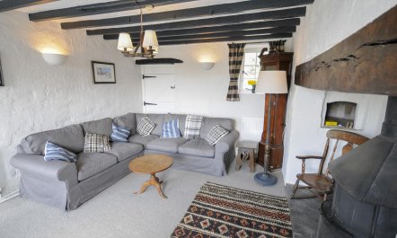 4 Bed in Machynlleth 4