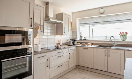 4 Bed in Bridgend 7
