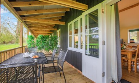 2 Bed in Sherborne 3