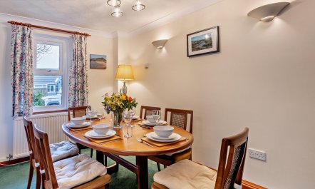 3 Bed in Fishguard 2