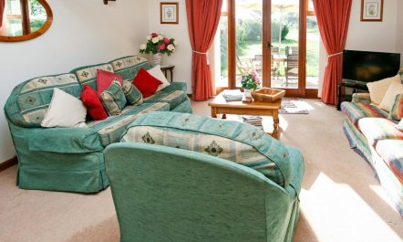 3 Bed in Stratford -upon- Avon 2