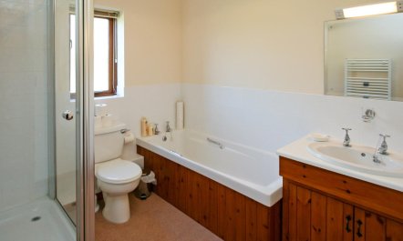 3 Bed in Stratford -upon- Avon 9
