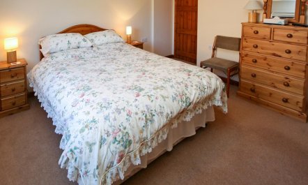 3 Bed in Stratford -upon- Avon 6