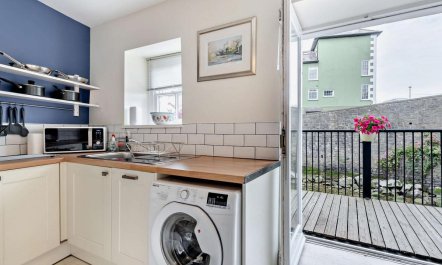 1 Bed in Aberaeron 5