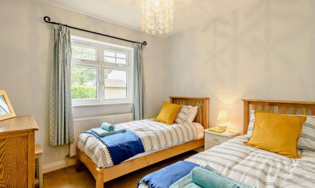 2 Bed in Blandford Forum 7