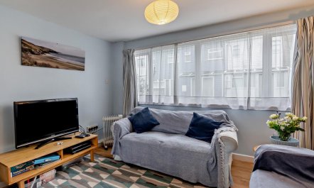 2 Bed in Freshwater East 2