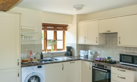 3 Bed in Whitchurch Canonicorum 4