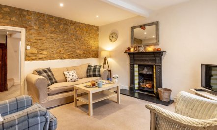 2 Bed in Cheltenham 2