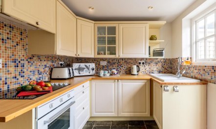 2 Bed in Cheltenham 4