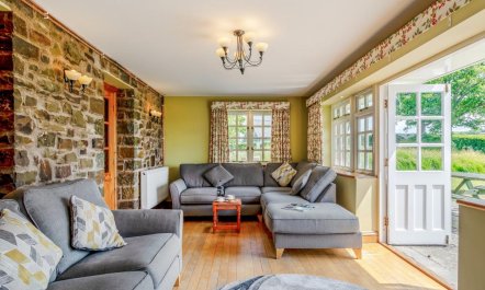 3 Bed in Zeal Monachorum 3