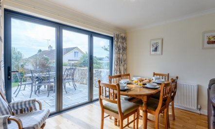 3 Bed in Swanage 2