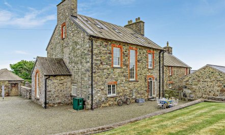 5 Bed in Haverfordwest