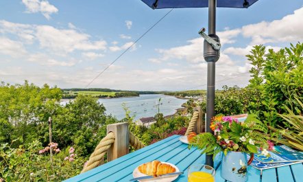 2 Bed in Y Felinheli