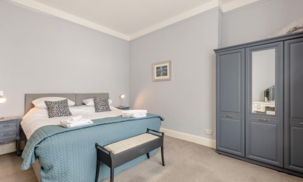 4 Bed in Sidmouth 1