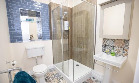 2 Bed in Tenby 7