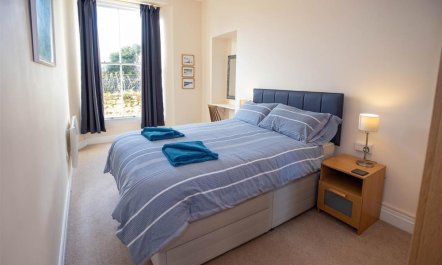 2 Bed in Tenby 4