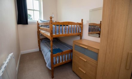 2 Bed in Tenby 6