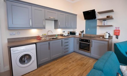 2 Bed in Tenby 1