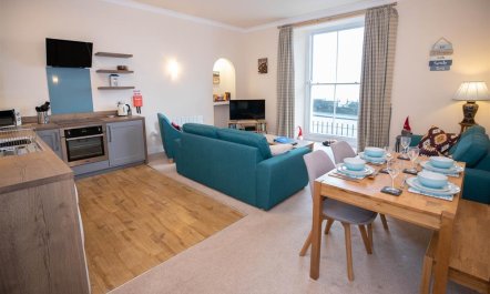 2 Bed in Tenby 2