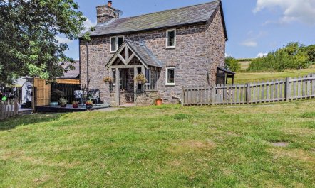 1 Bed in Knighton 1