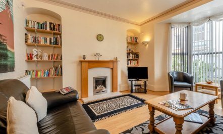 6 Bed in Tenby 2