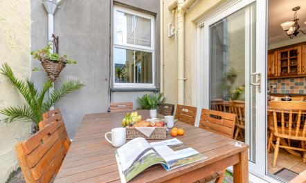 6 Bed in Tenby 8