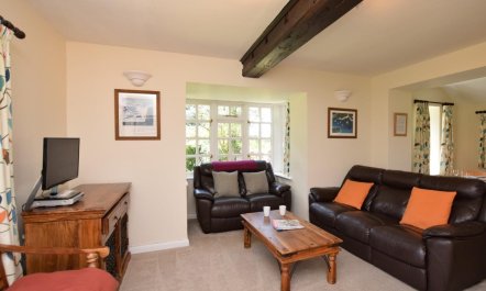 3 Bed in Newchurch 2