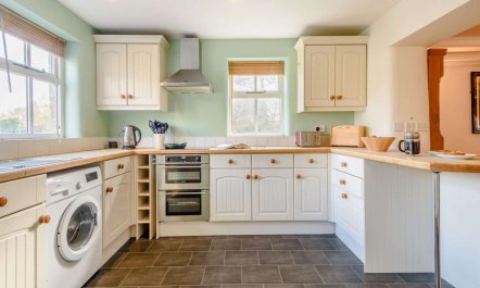 1 Bed in High Peak 3