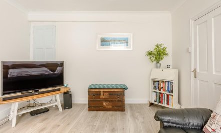 2 Bed in Ilfracombe 4