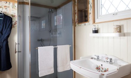 1 Bed in Robertsbridge 1