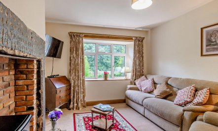 3 Bed in Cornhill -on- Tweed 1