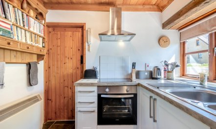 2 Bed in Haverfordwest 3