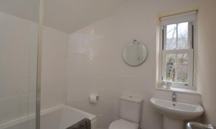 2 Bed in Penmaenmawr 9