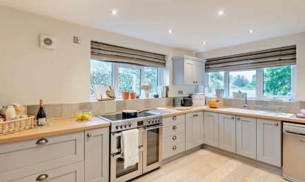 2 Bed in Richmond 5